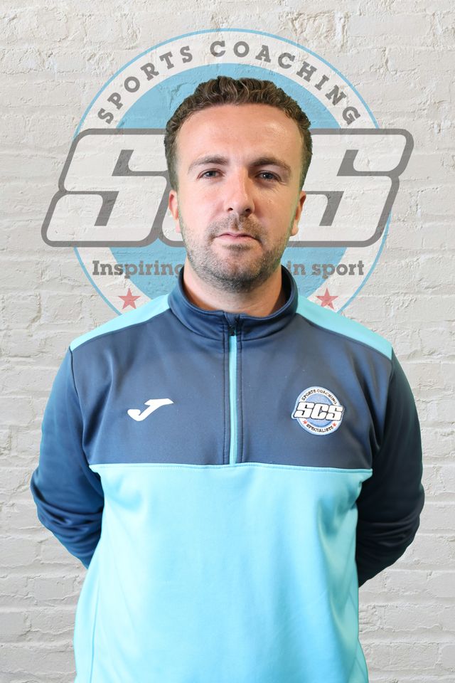 SPORTS COACH